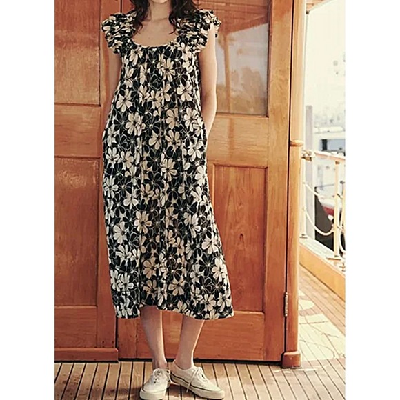 THE GREAT. Dresses & Skirts - The Great Black White Floral Ruffle Maxi Dress Scoop Neck Size 1 - Small